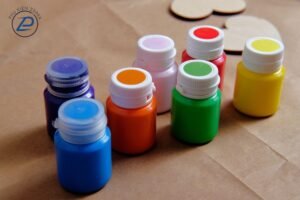 phong cách vẽ ốp lưng điện thoại bằng màu acrylic