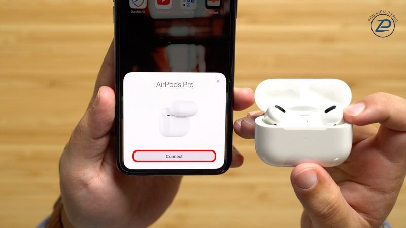 Nhanh chóng kết nối được với tai nghe AirPod Pro 4